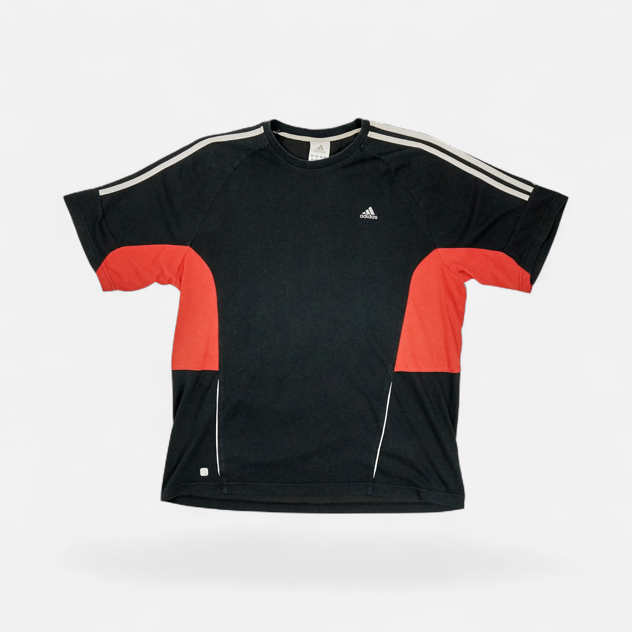 Vintage Adidas Black T-shirt (L)