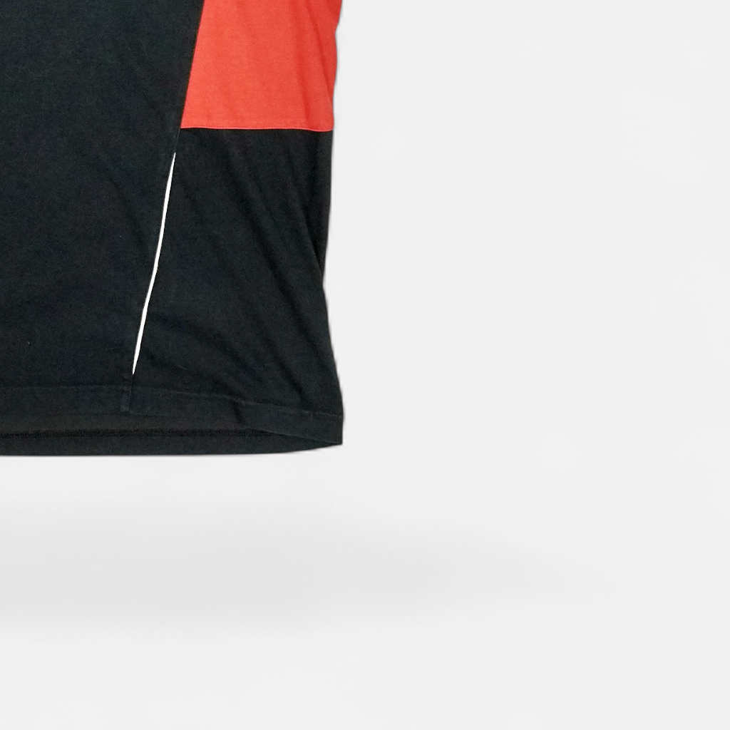 Vintage Adidas Black T-shirt (L)