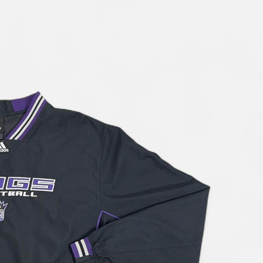 Vintage Adidas Black Sacramento Kings Pullover (L)