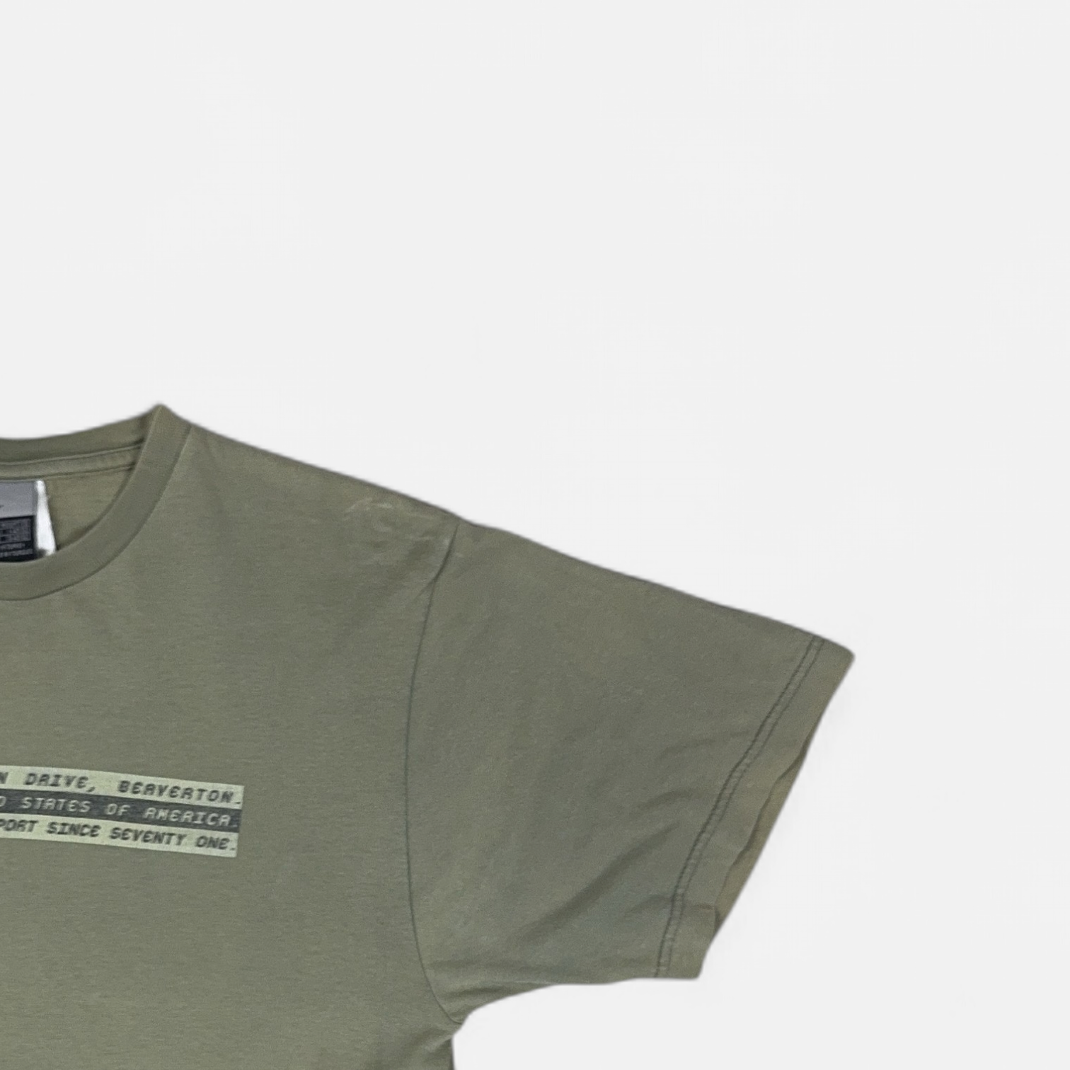 Vintage Nike Green T-shirt (M) detail