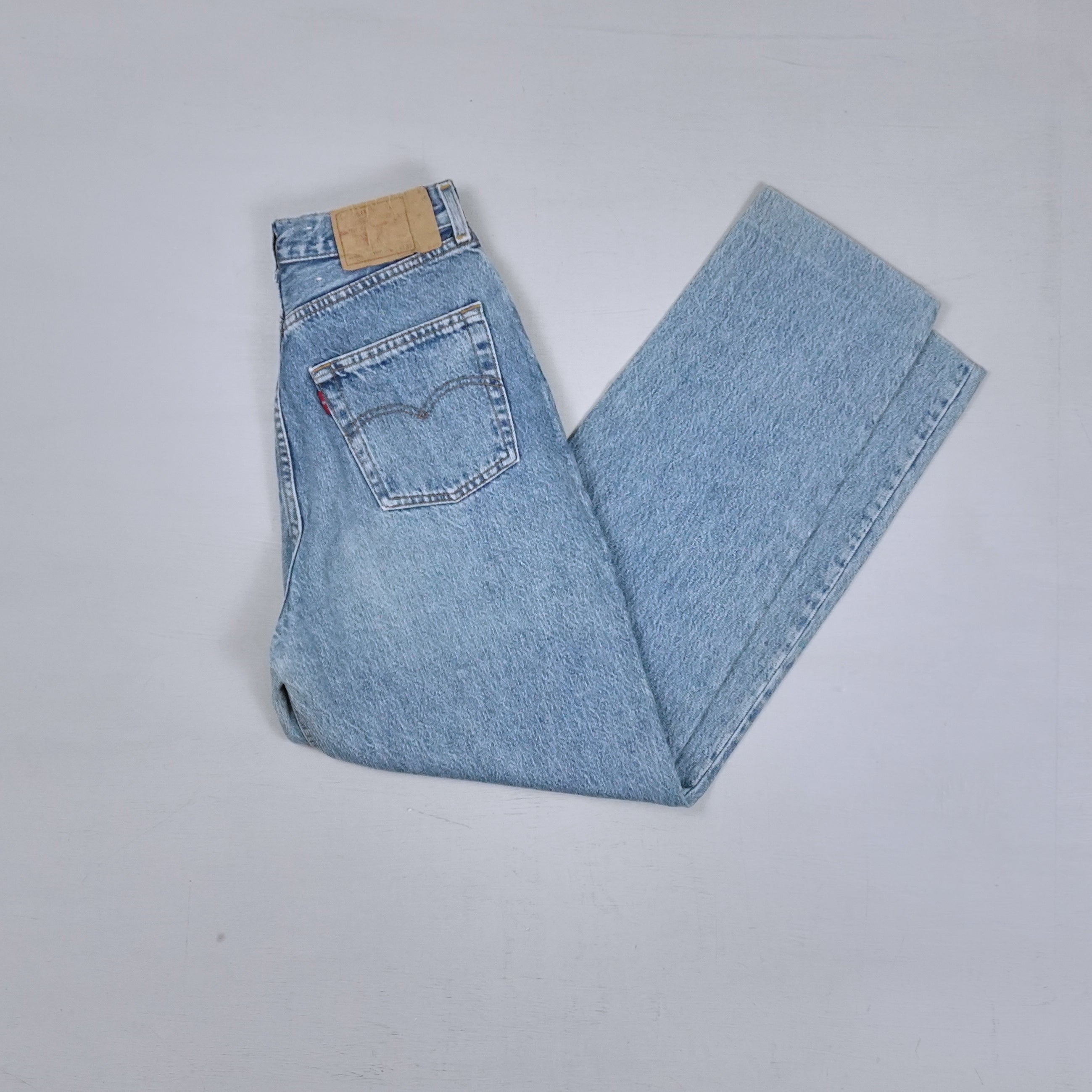 Vintage Levi's Blue Jeans (W31 L32)