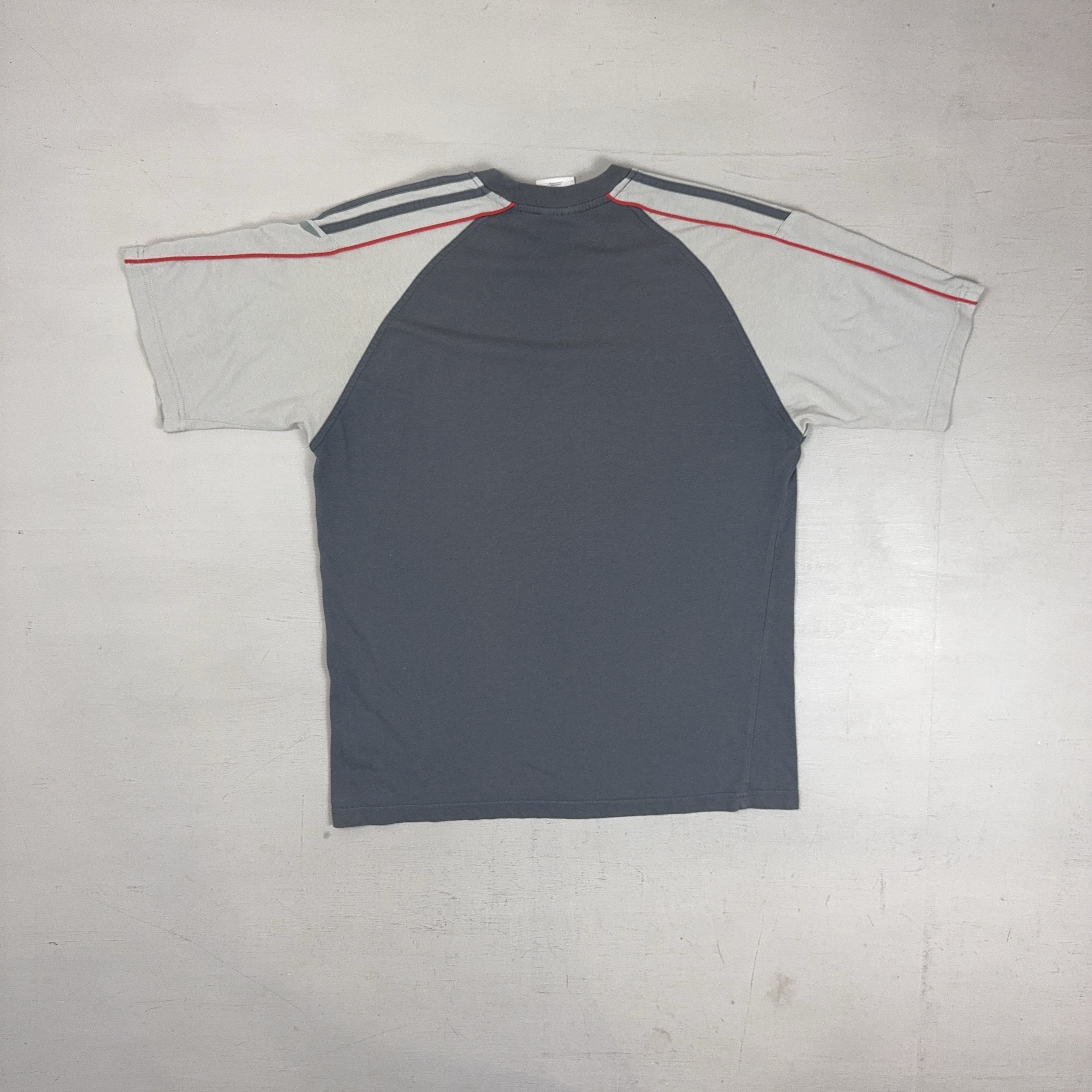 Vintage Adidas Grey T-shirt (L)