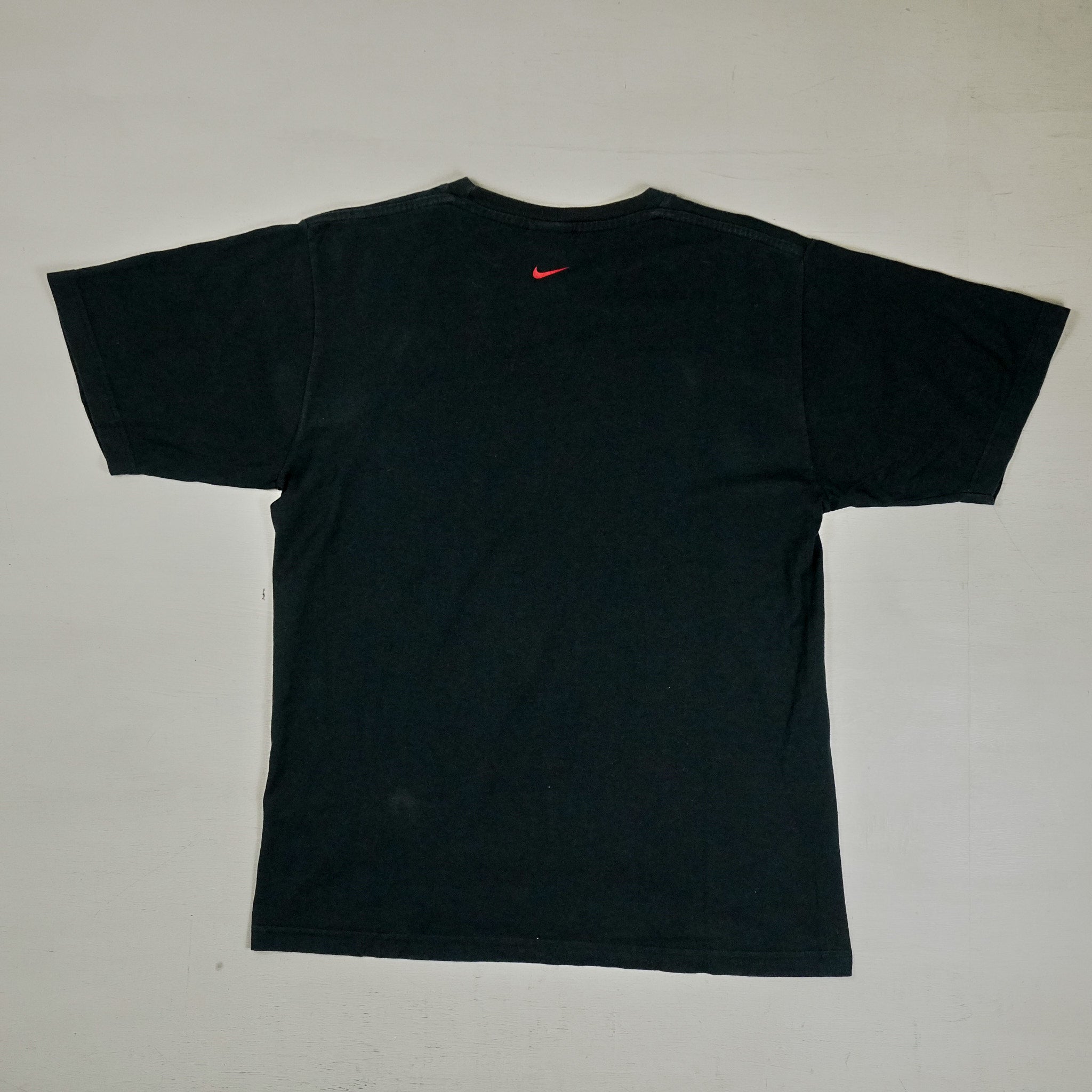 Vintage Nike Black T-shirt (Relaxed M)