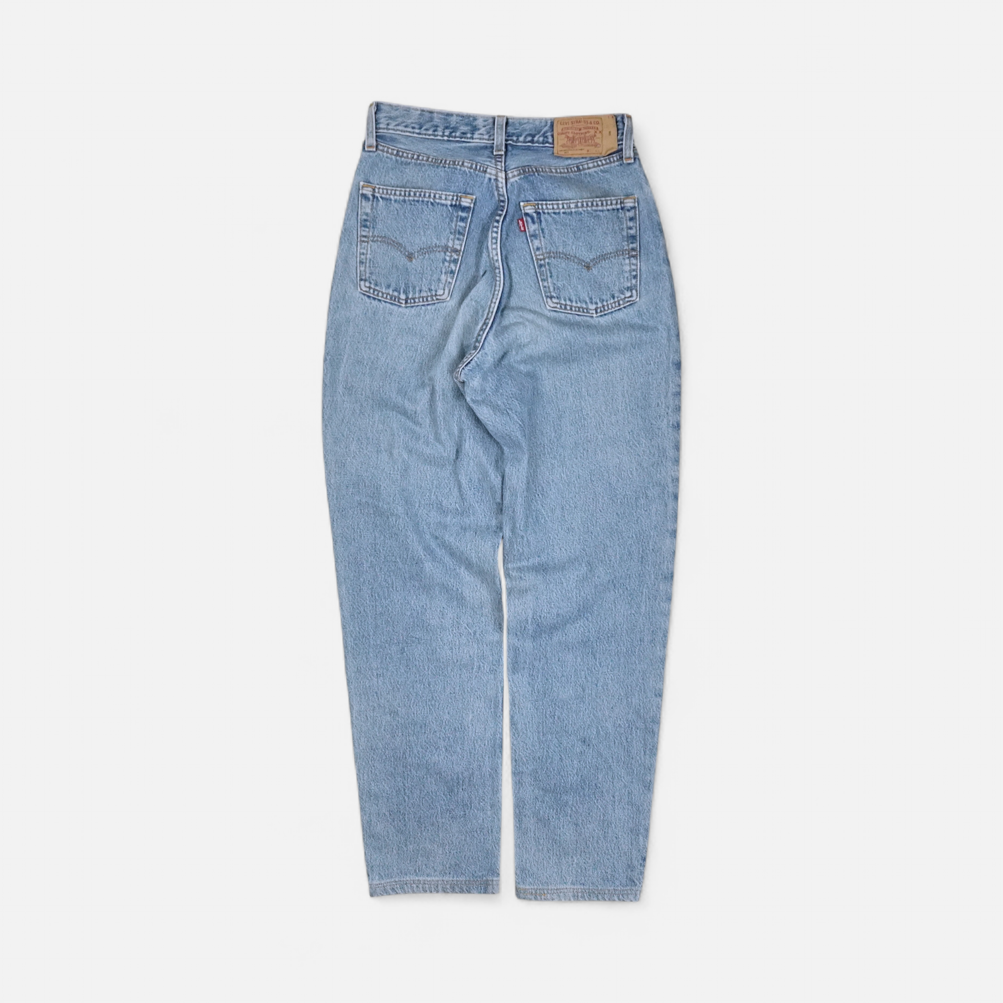Vintage Levi's Blue Jeans (W32 L32)