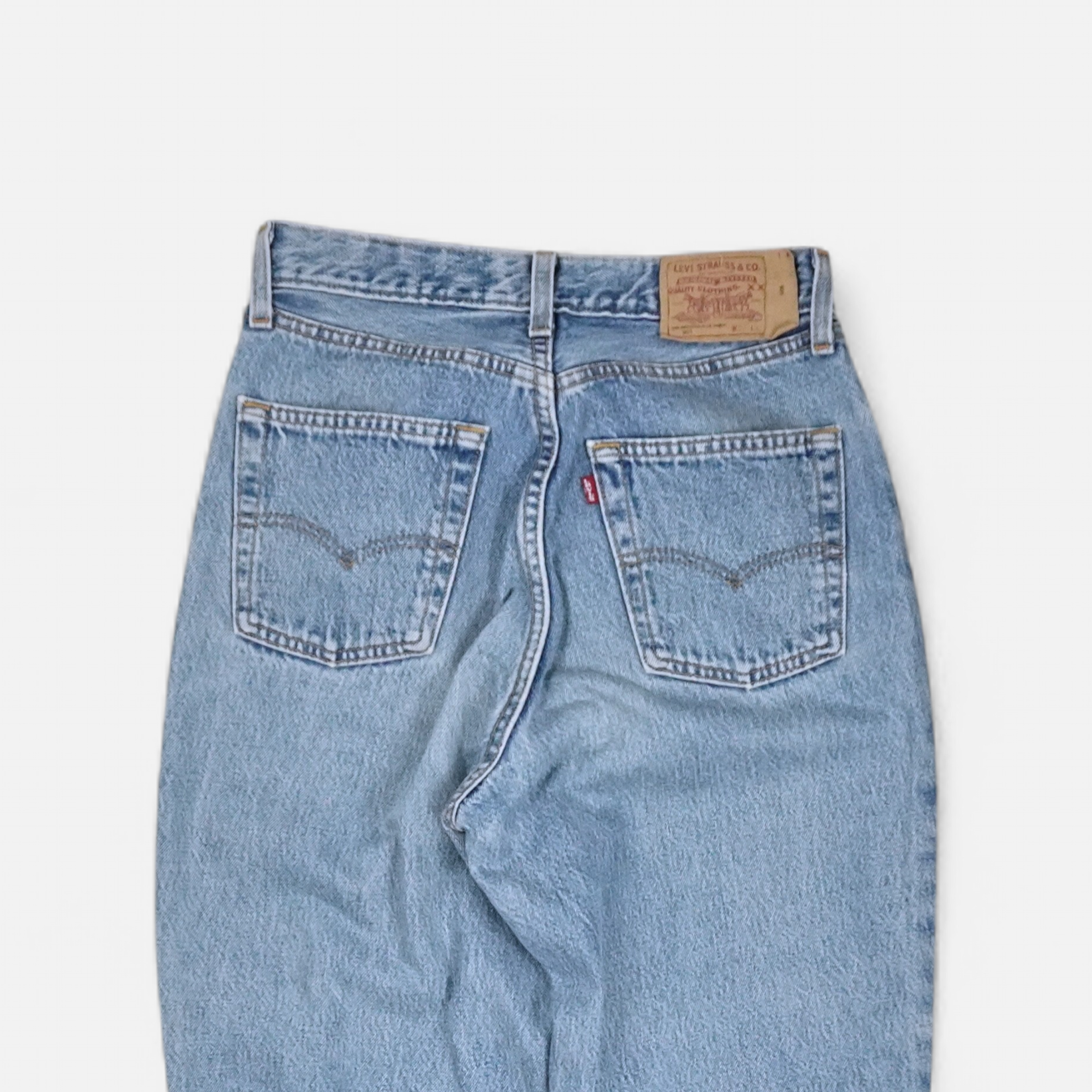 Vintage Levi's Blue Jeans (W32 L32)