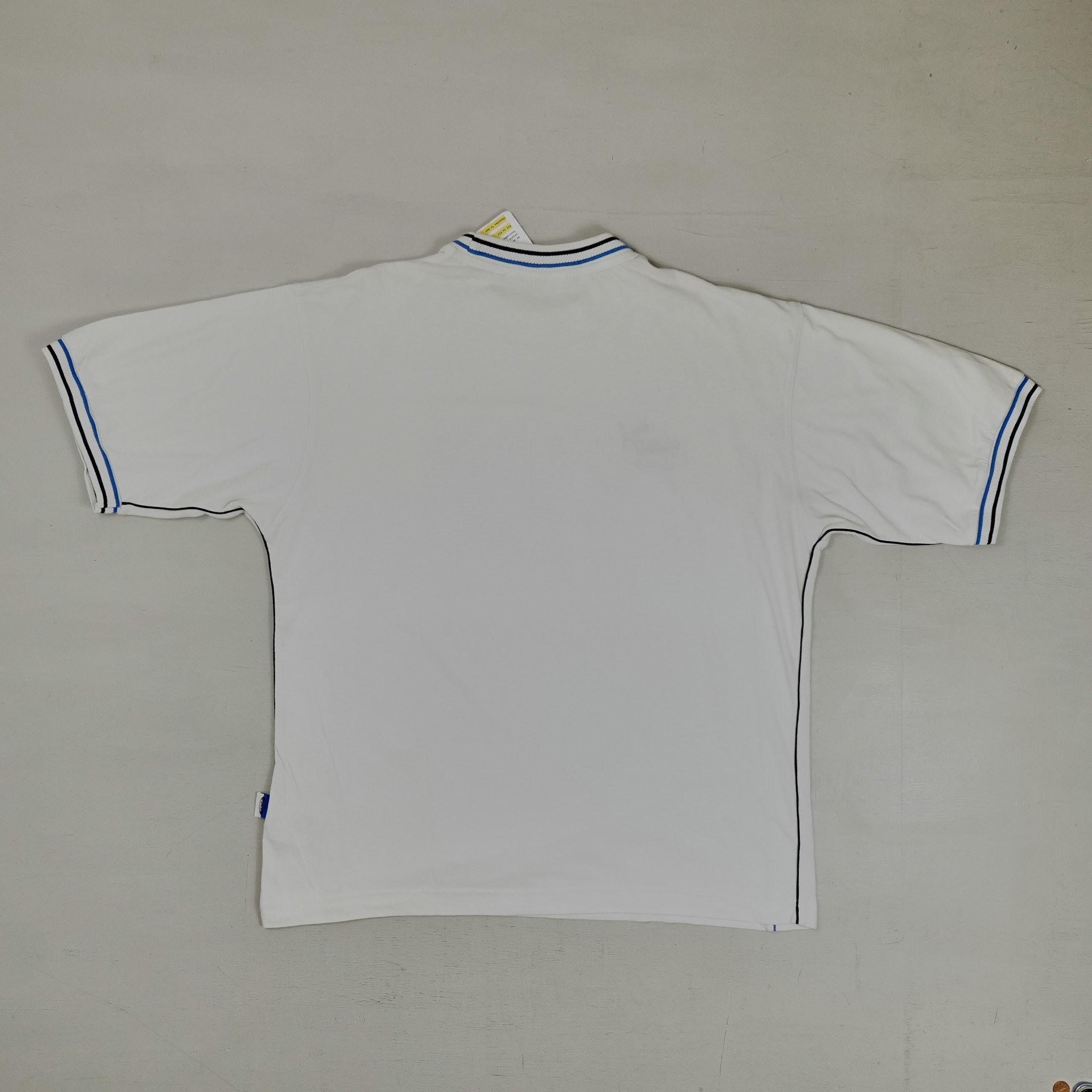 Vintage Puma White T-shirt (XL)