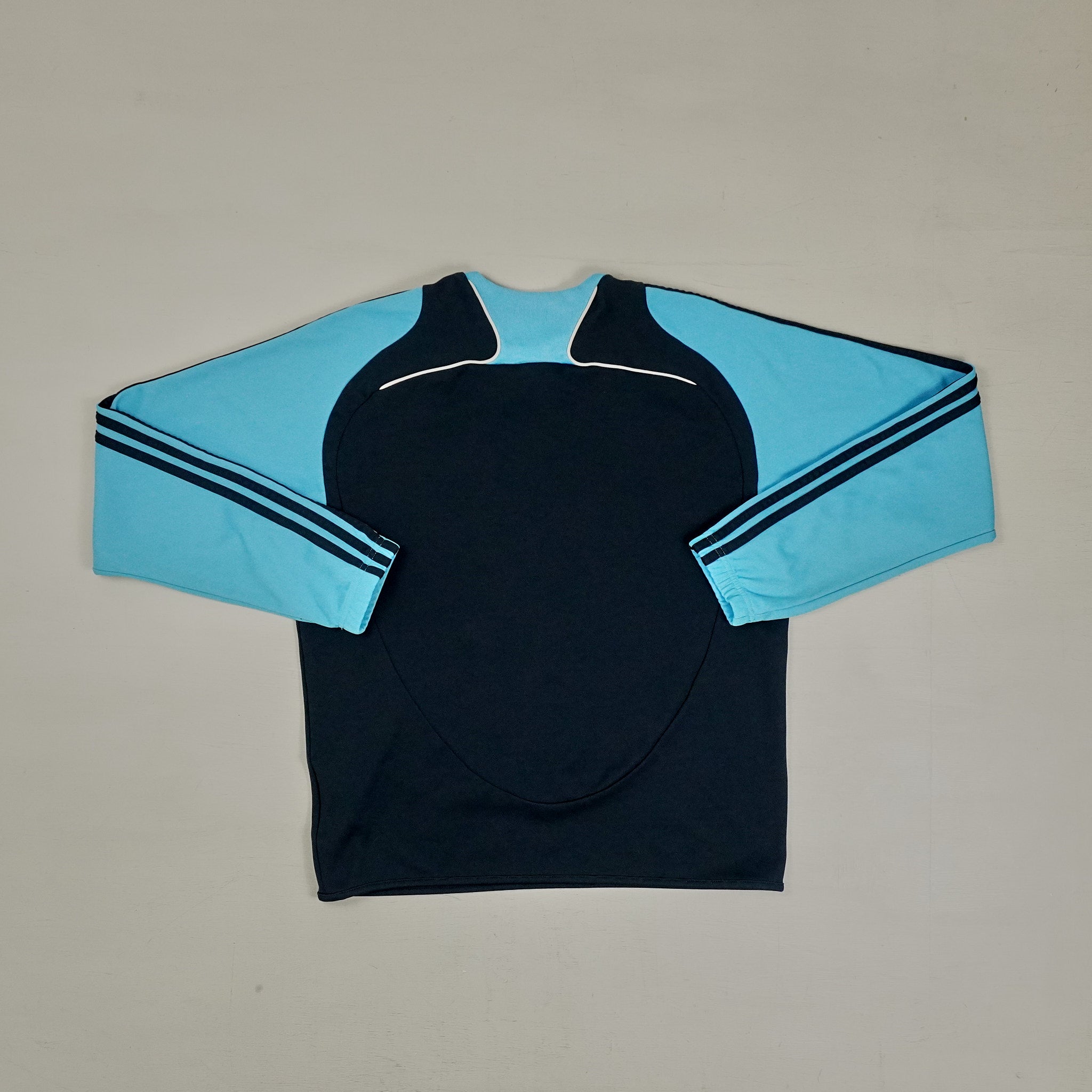 Vintage Adidas Blue Sweatshirt (L)