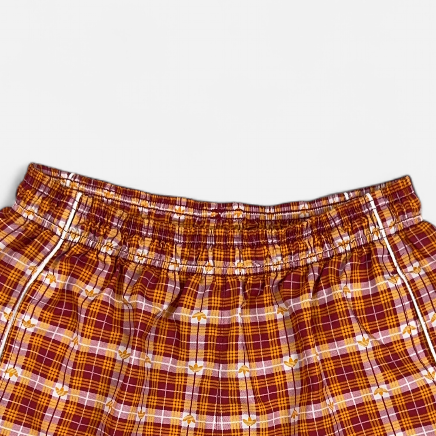 Vintage Adidas Multicoloured Shorts (M) detail