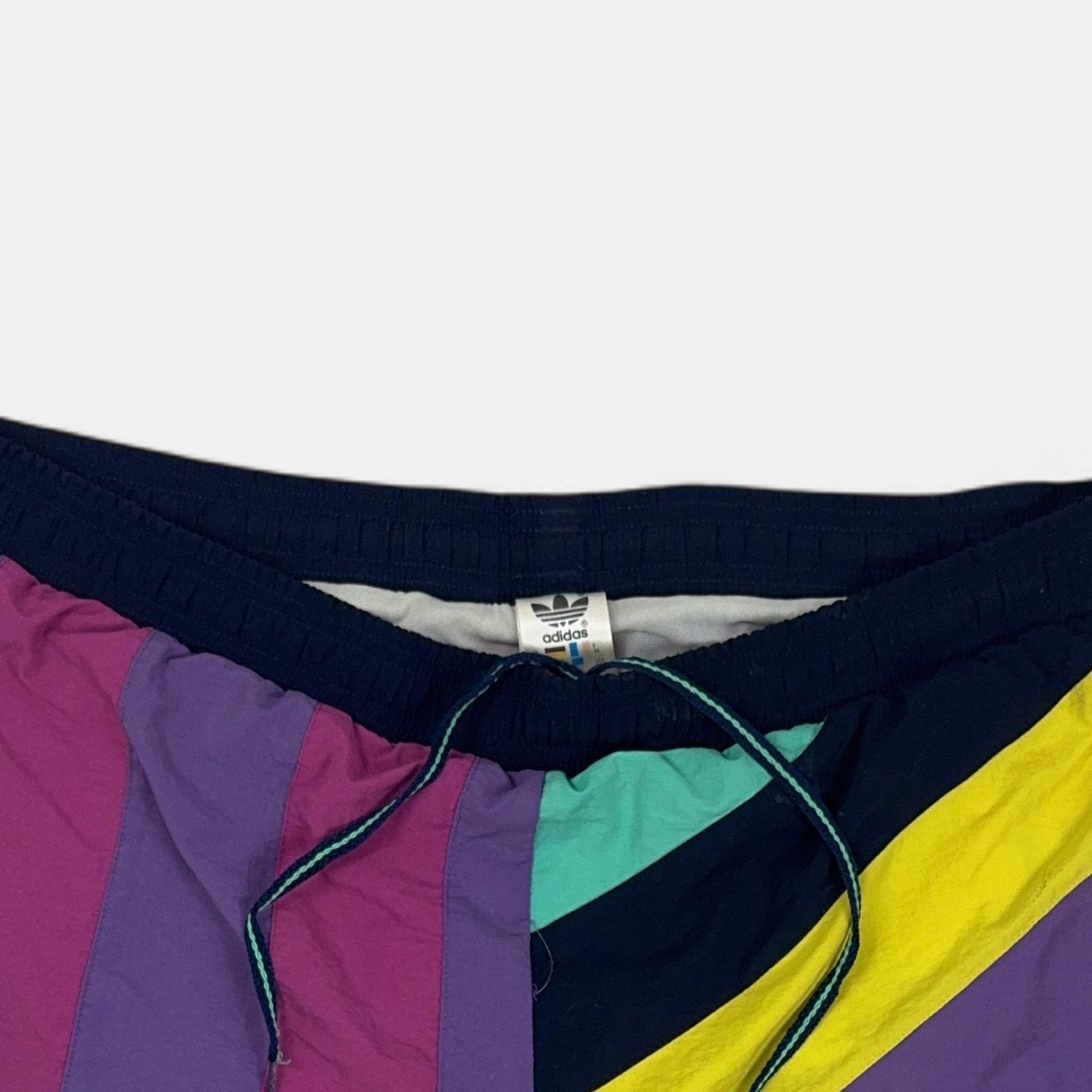 Vintage Adidas Multicoloured Shorts (L) detail
