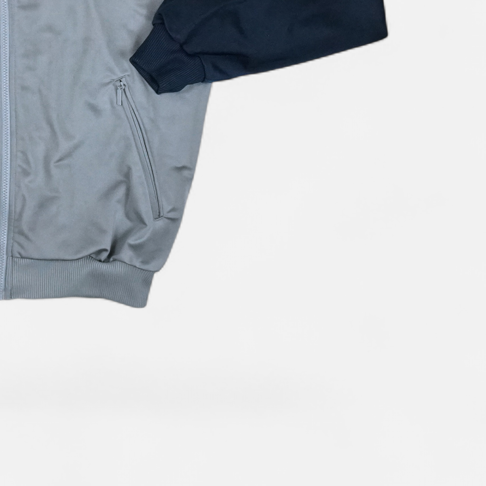 Vintage Adidas Grey Trackjacket (M)
