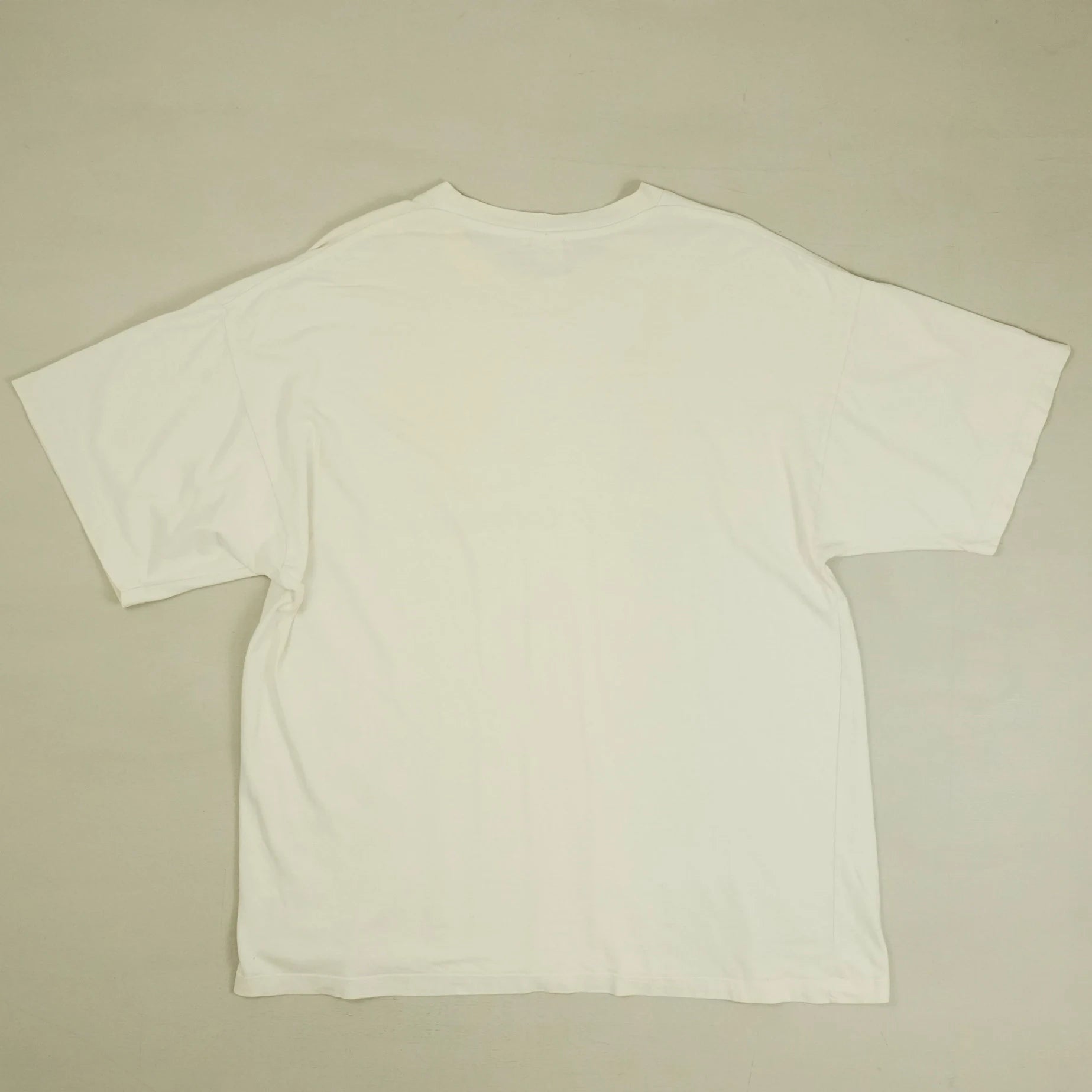 Vintage Nike White T-shirt (XXL)