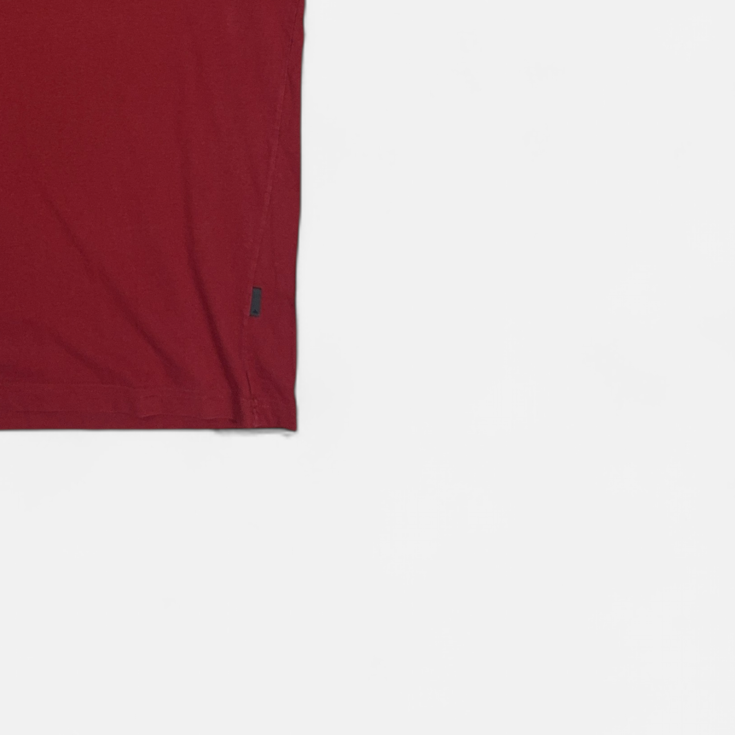 Vintage Adidas Red T-shirt (L) detail
