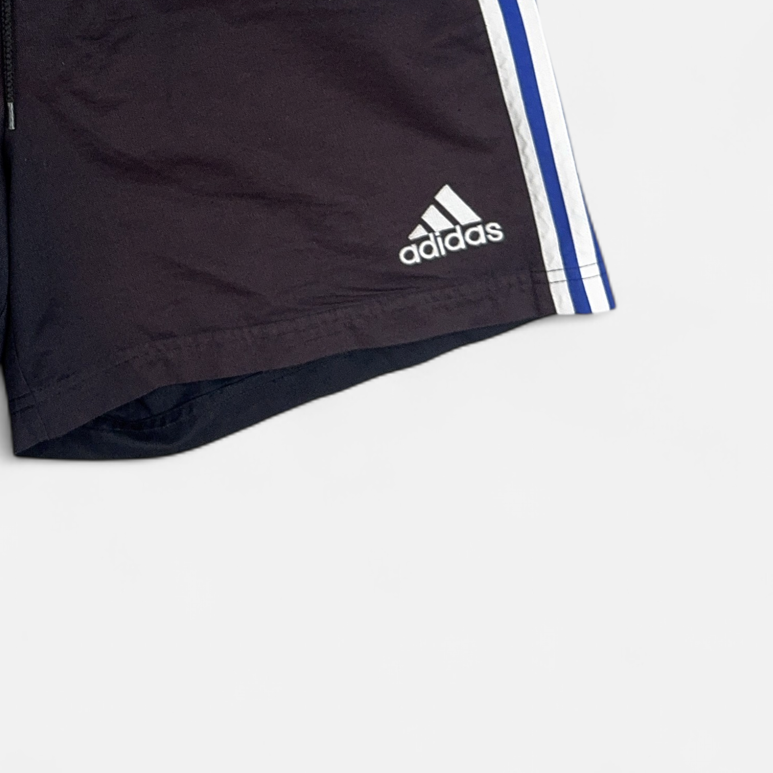 Vintage Adidas Black Shorts (L) detail