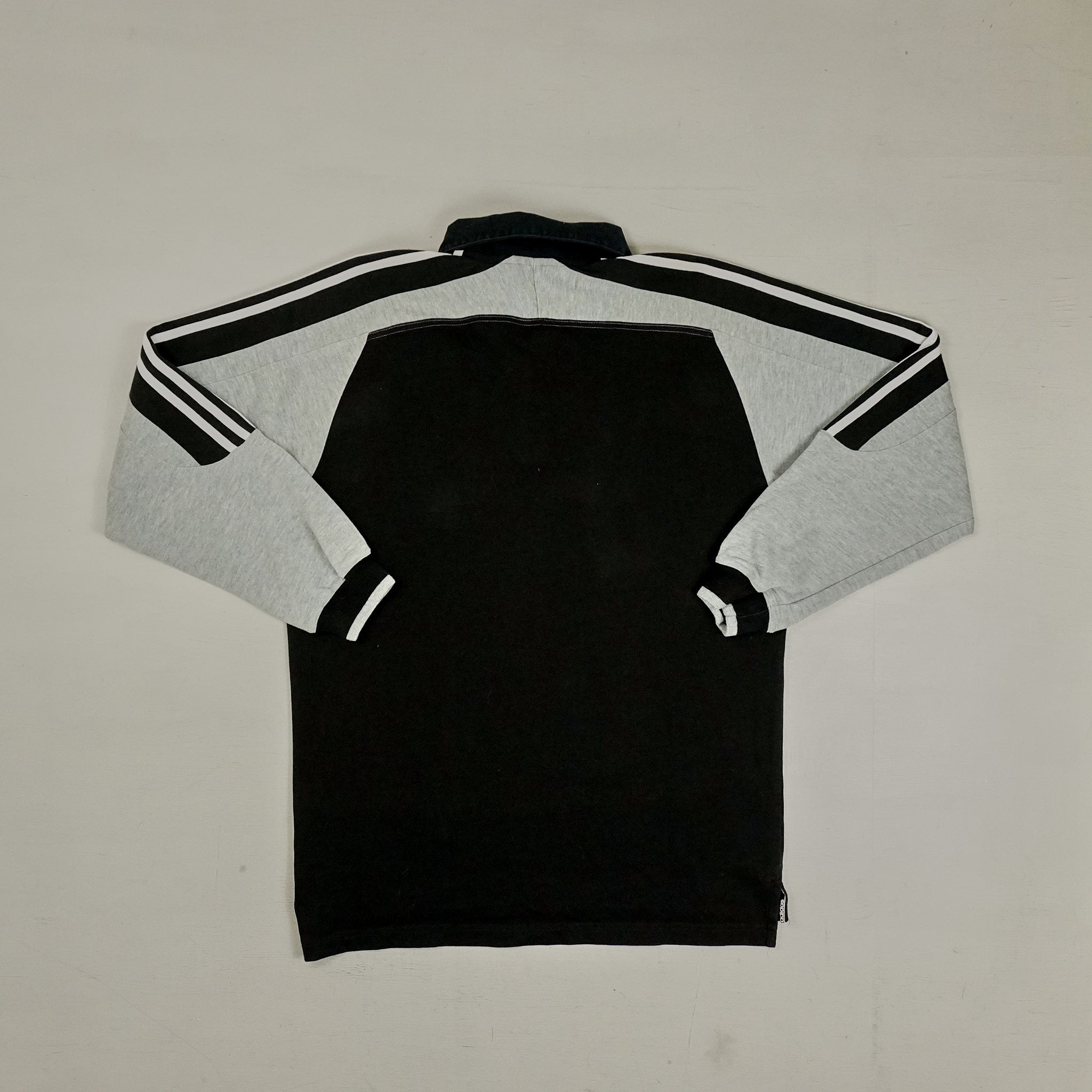 Vintage Adidas Black Top (XL)