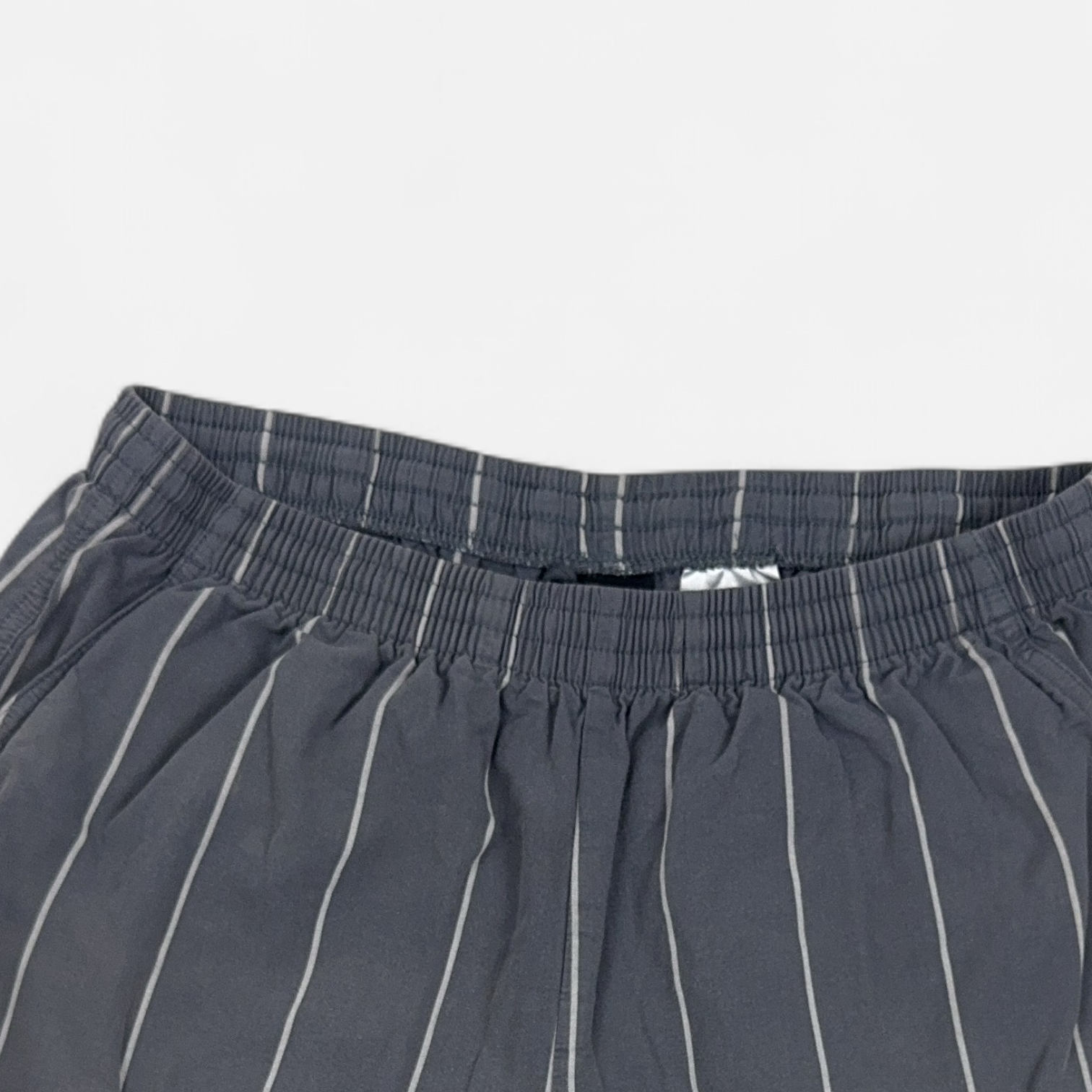 Vintage Nike Grey Shorts (S) detail