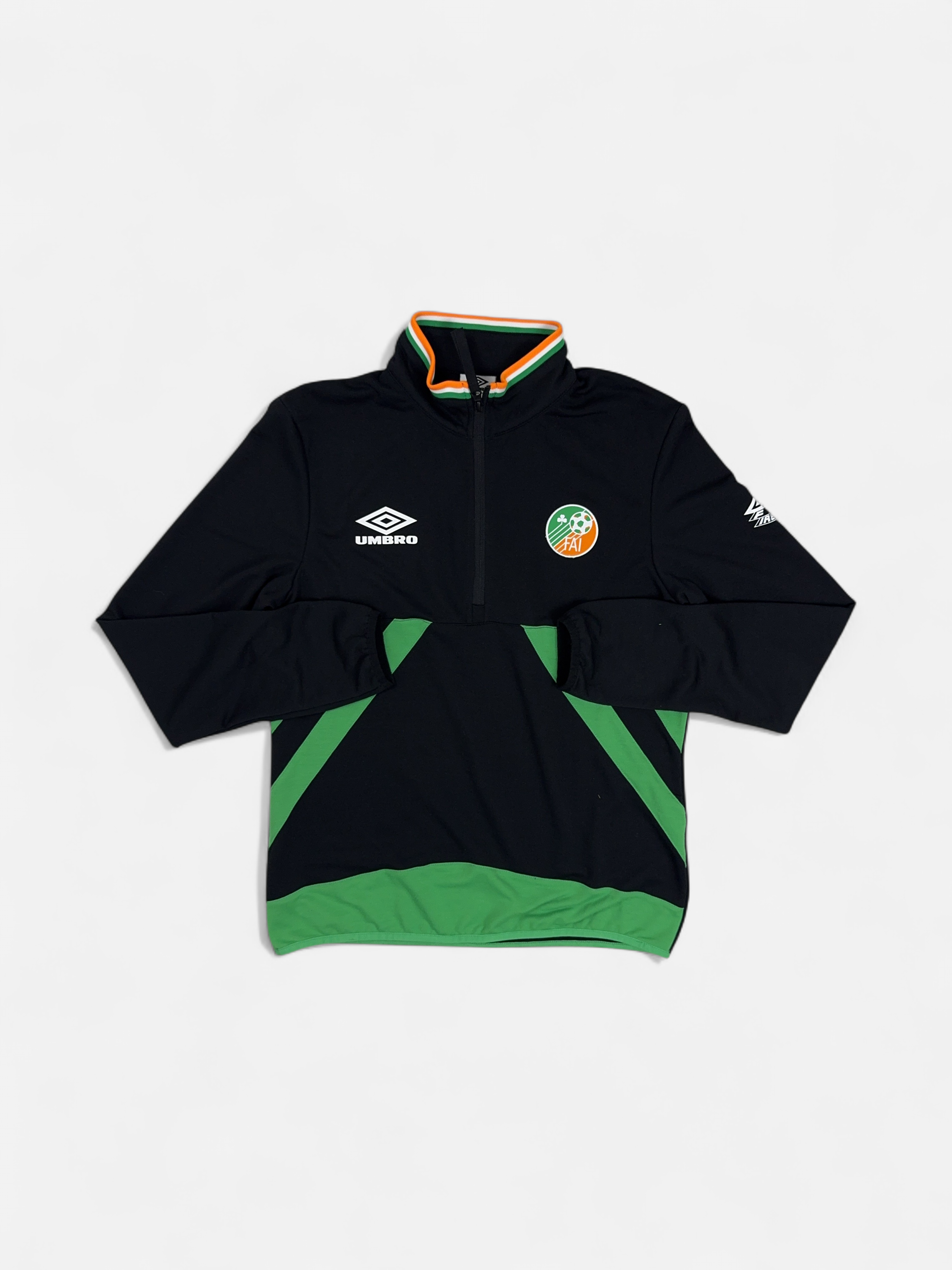 Vintage Umbro Black 1/4 Zip (M)