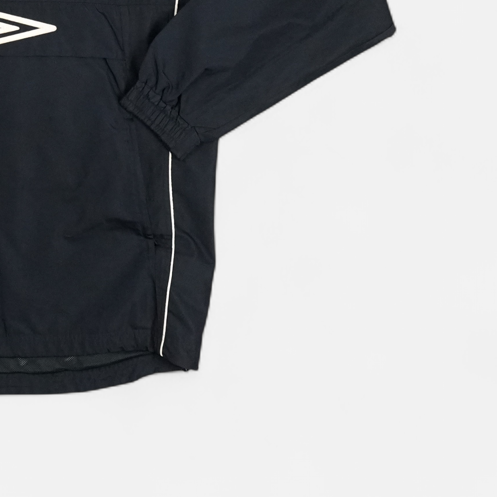 Vintage Umbro Black 1/4 Zip (L)