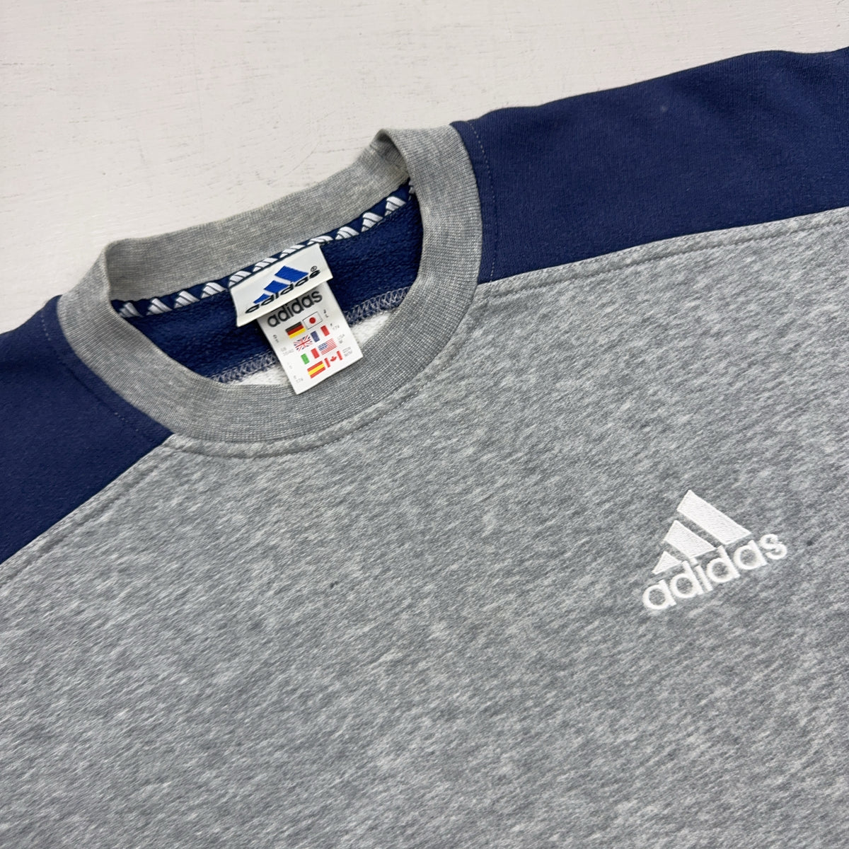 Vintage Adidas Grey Sweatshirt (M)