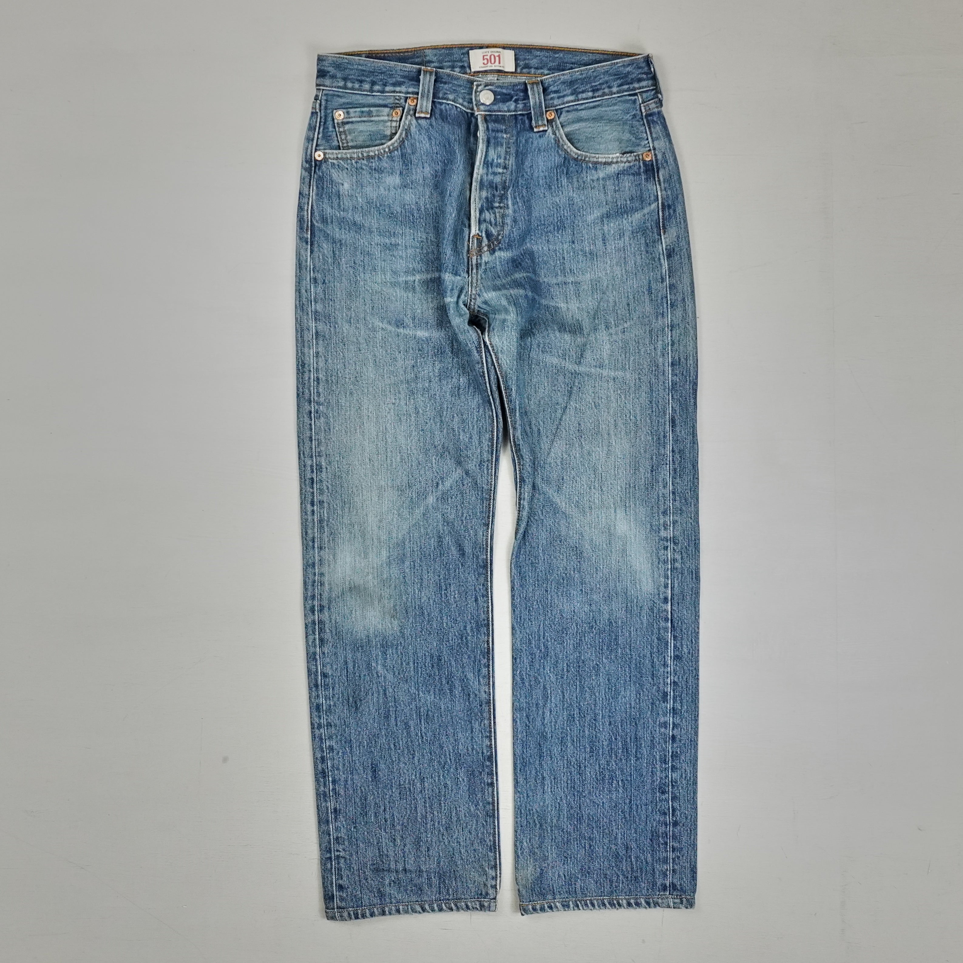 Vintage Levi Strauss & Co. Blue Jeans (W30 L32)