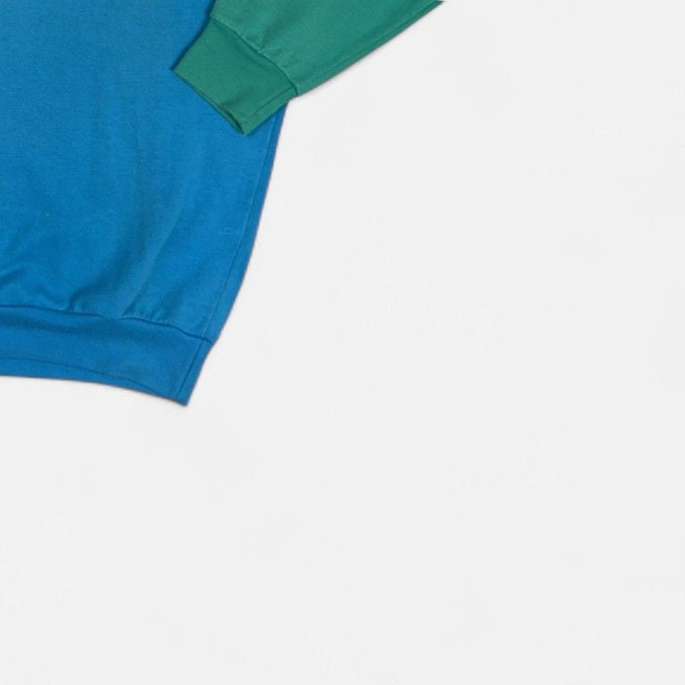 Vintage Adidas Blue Sweatshirt (M)