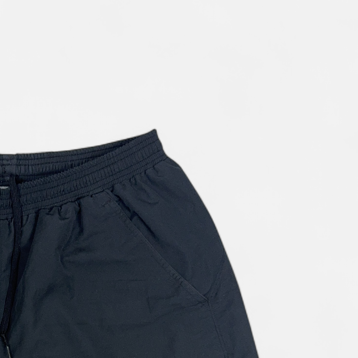 Vintage Nike Black Shorts (L) detail
