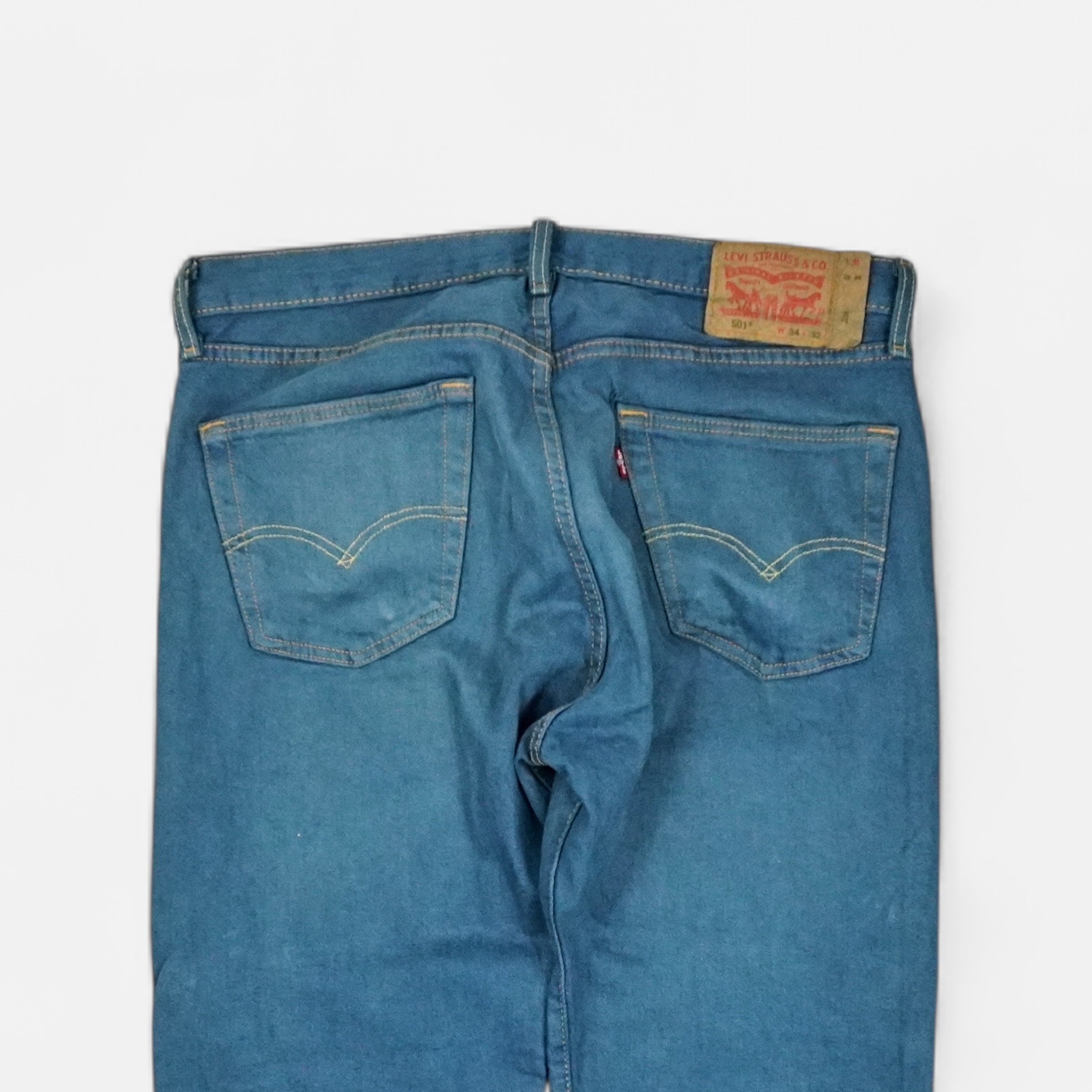 Vintage Levi Strauss & Co. Blue Jeans (W34 L34)