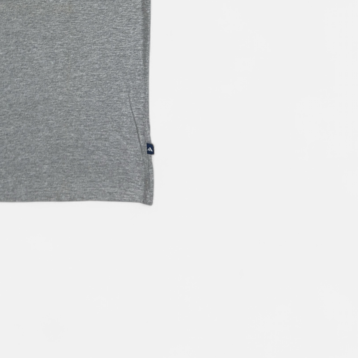 Vintage Adidas Grey T-shirt (L) detail