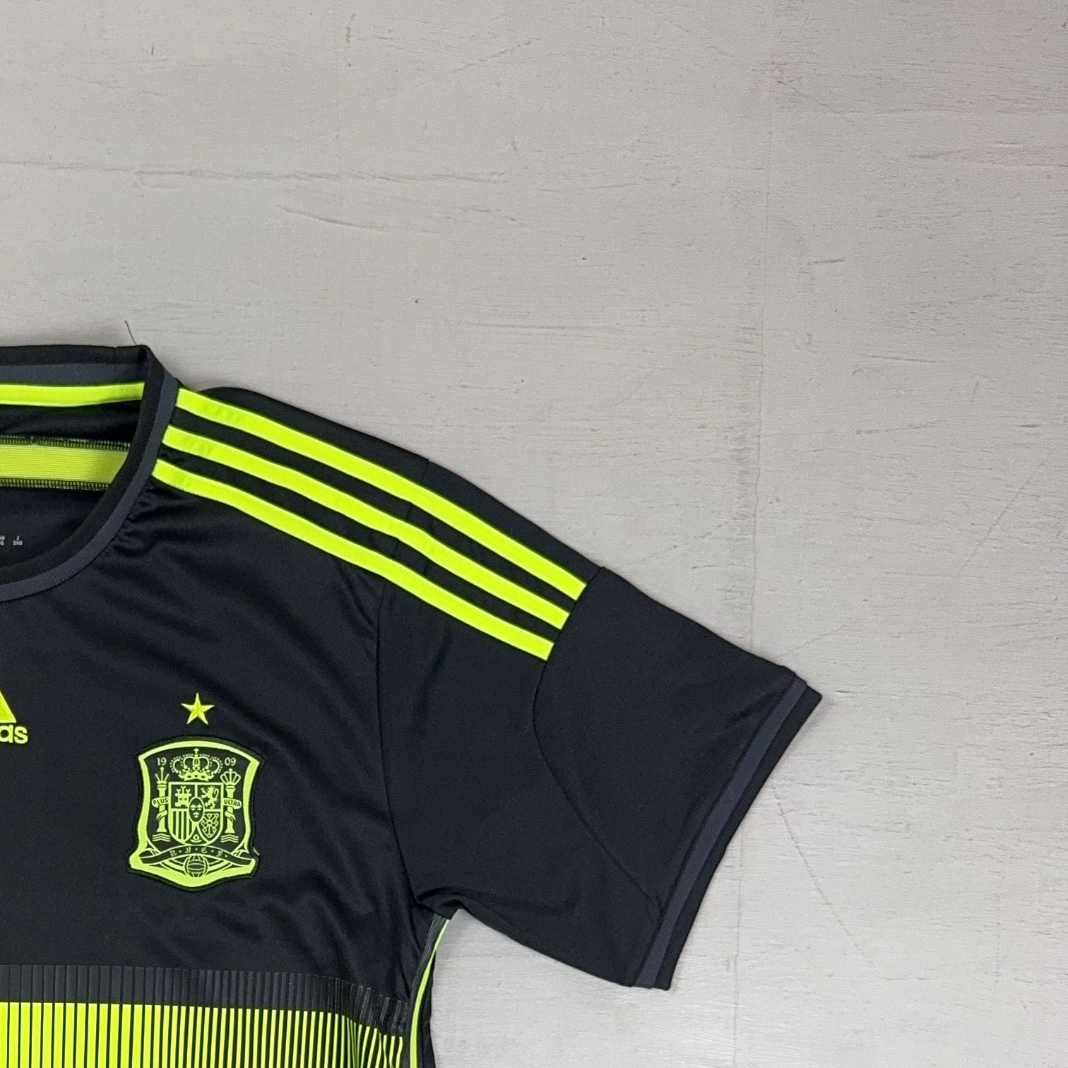 Spain Andrés Iniesta 2014/2015 Adidas Away Jersey (L)