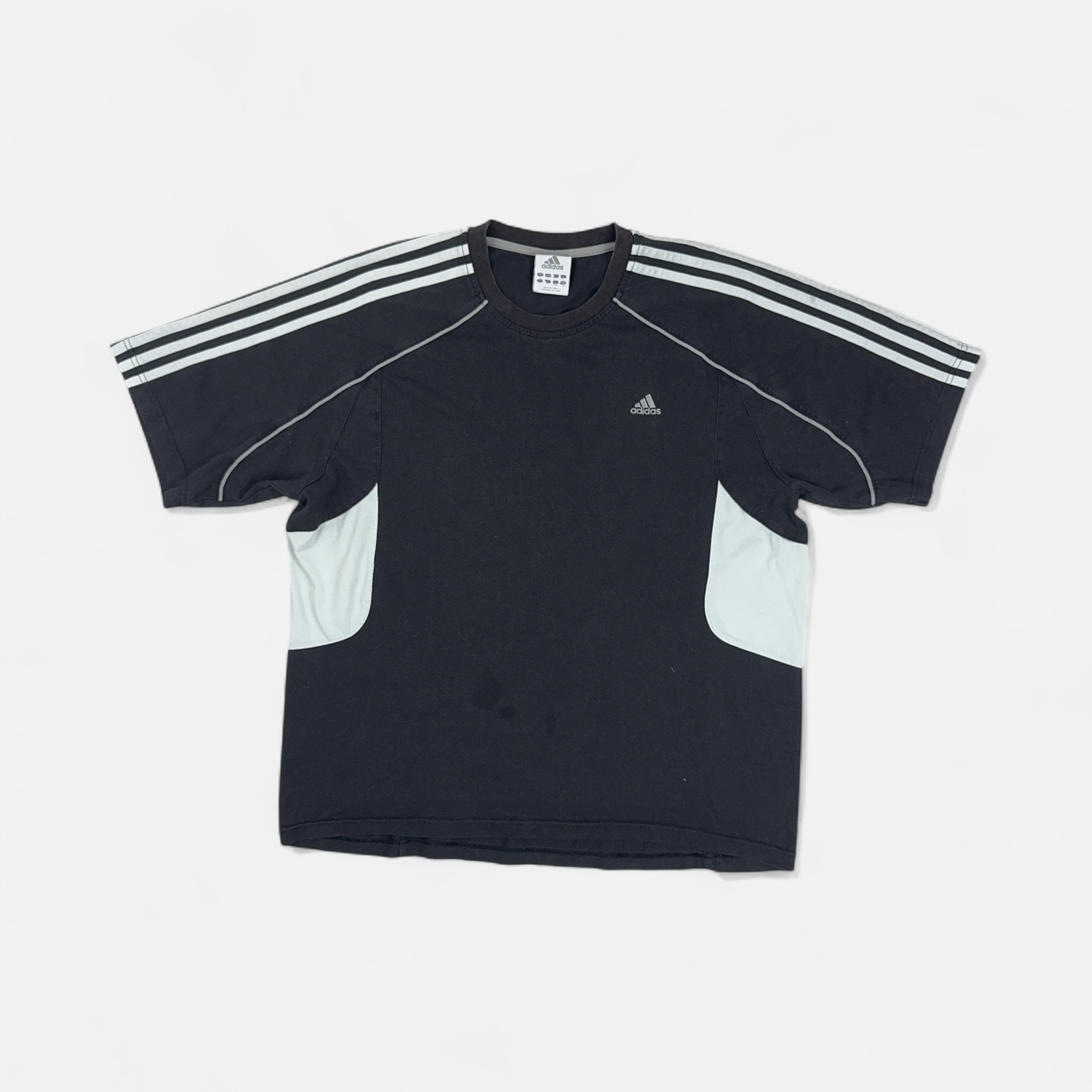 Vintage Adidas Black T-shirt (L)