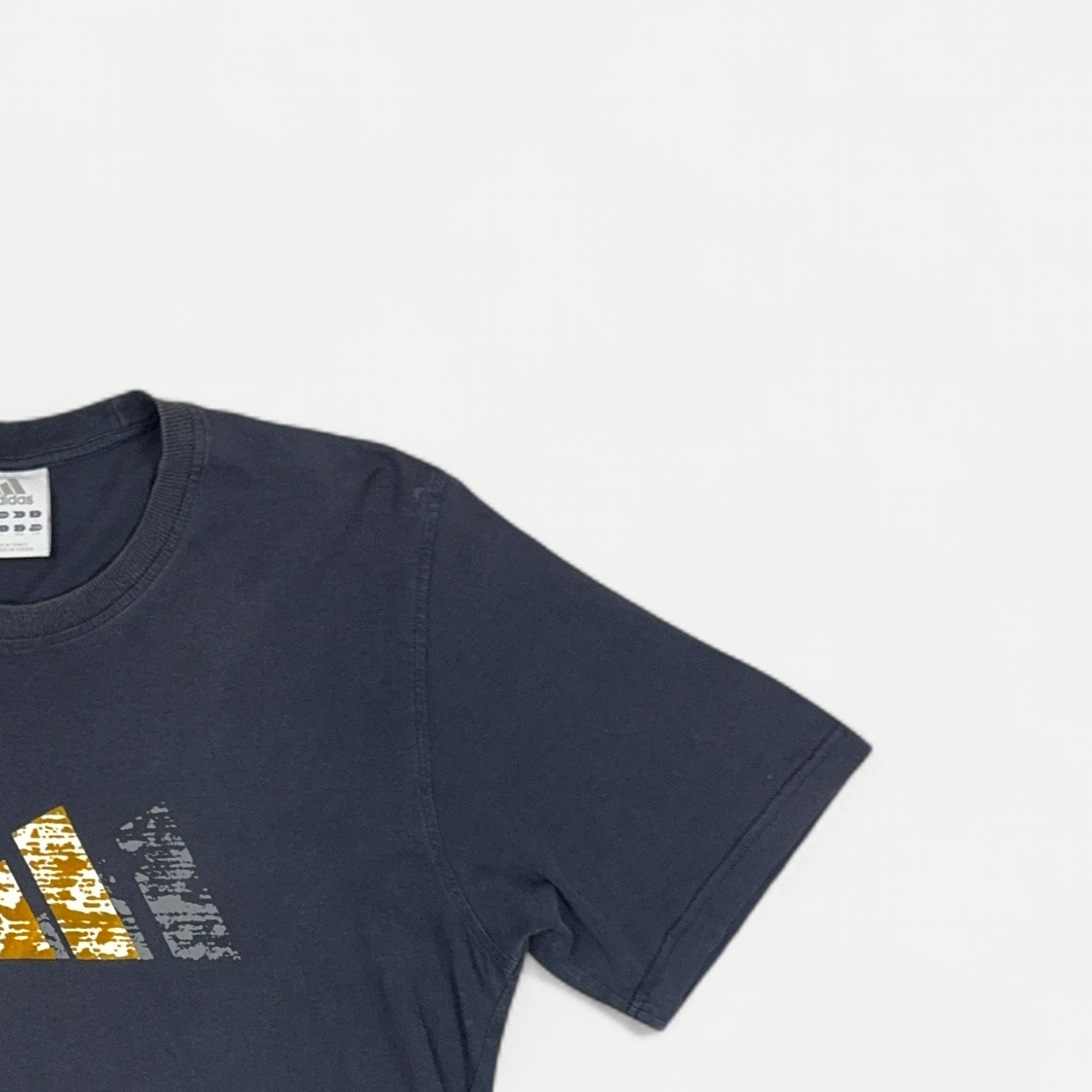 Vintage Adidas Blue T-shirt (L) detail